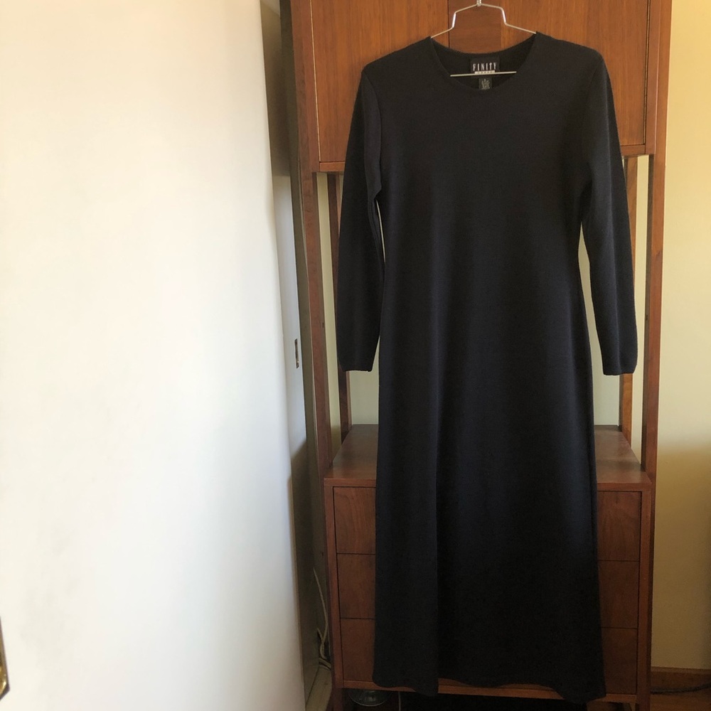 vintage • minimal black knit dress